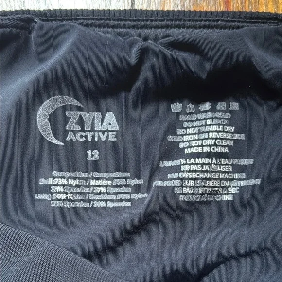 ZYIA Black Ribbed Premium Leggings - Picture 3 of 6